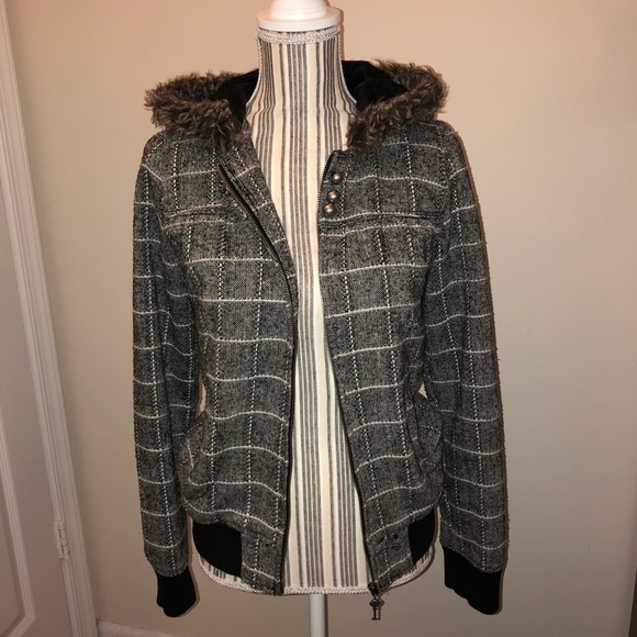 Roxy Jacket - Picture 3 of 4